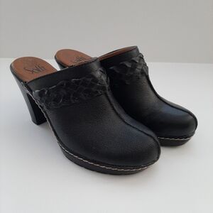 Sofft Black Leather Clogs Size 6.5